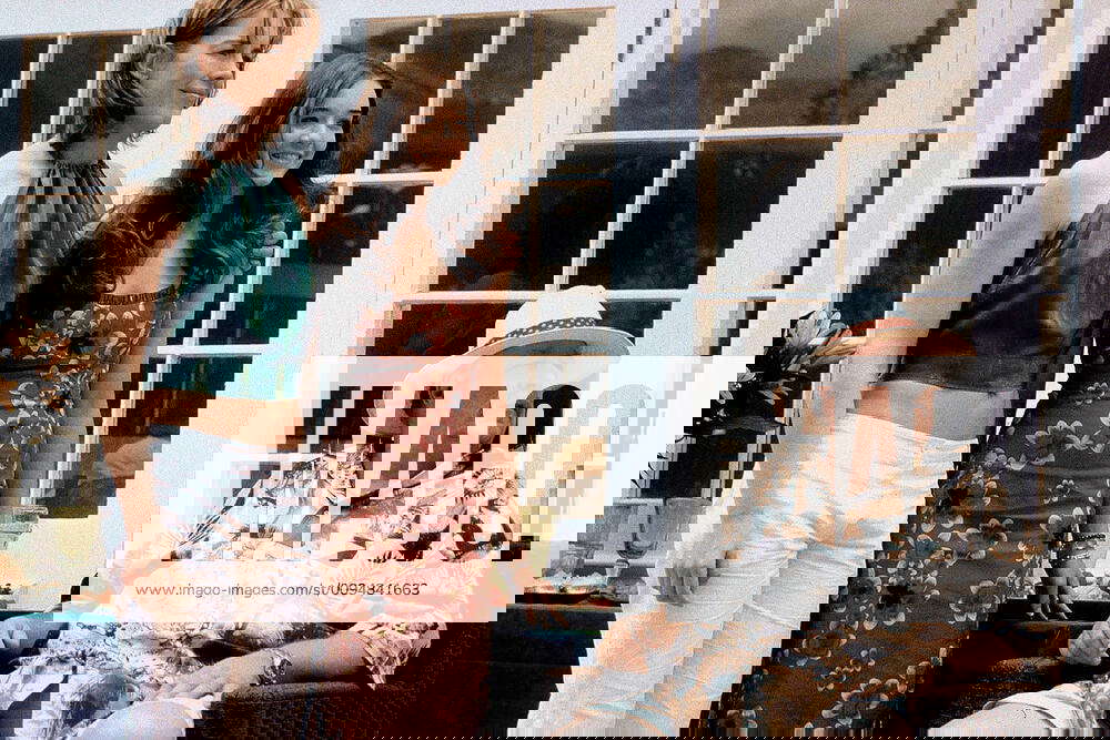 Olivia Williams & Sarah Bolger Characters Ria & Annie Film Tara Road