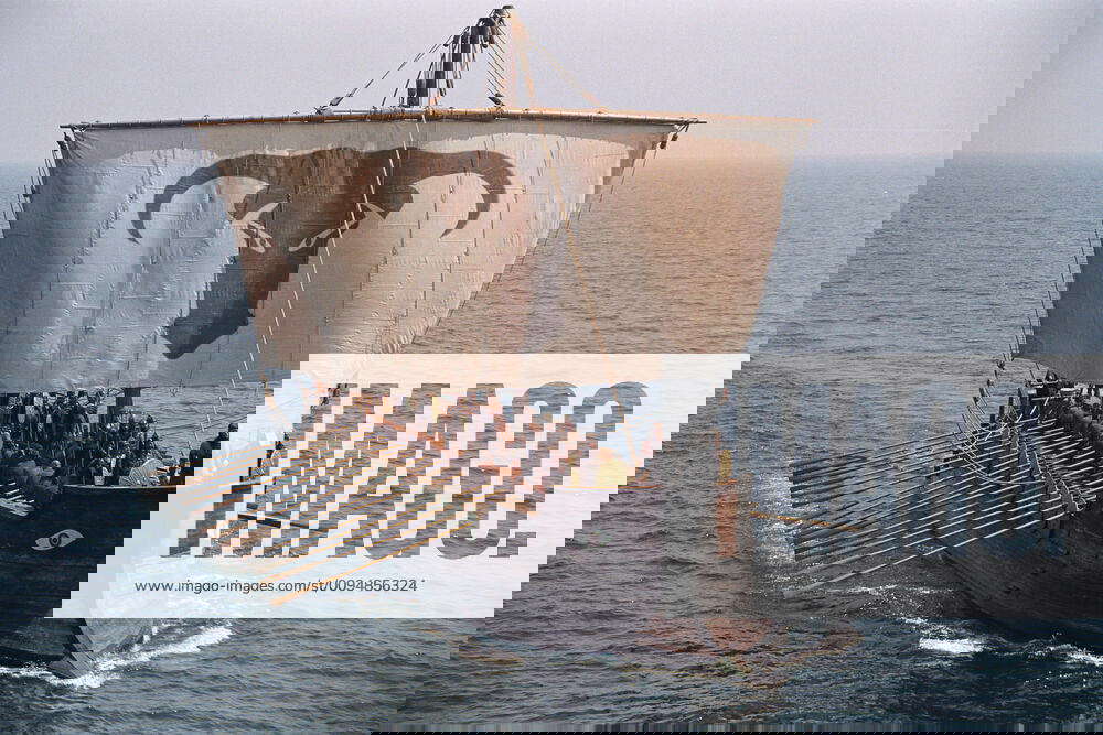 Sailing Ship With Oars Characters WITH Film Troy (USA UK MLT 2004