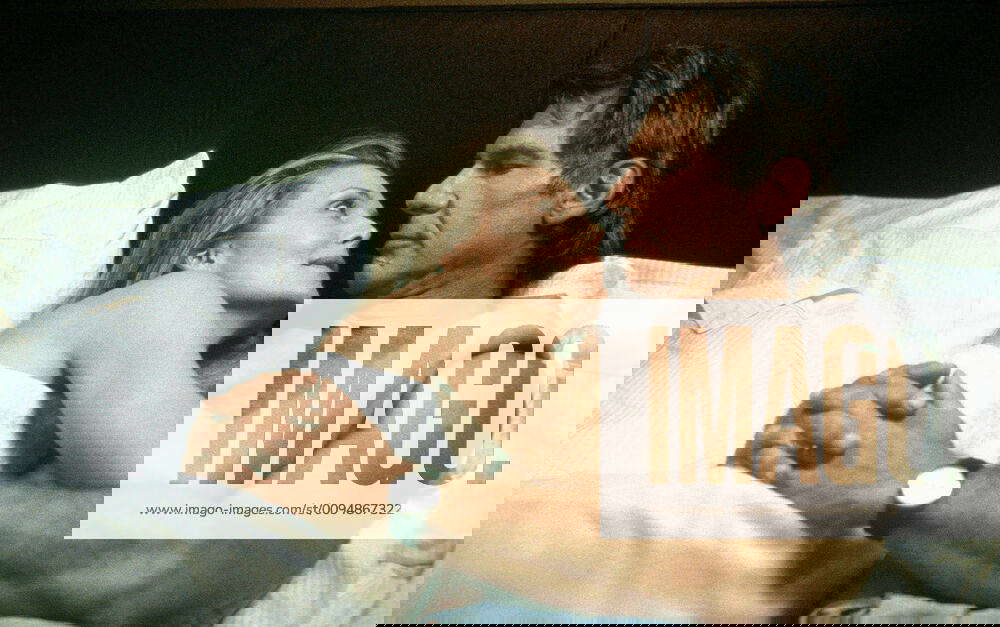 Michelle Pfeiffer & Harrison Ford Characters: Claire Spencer & Dr