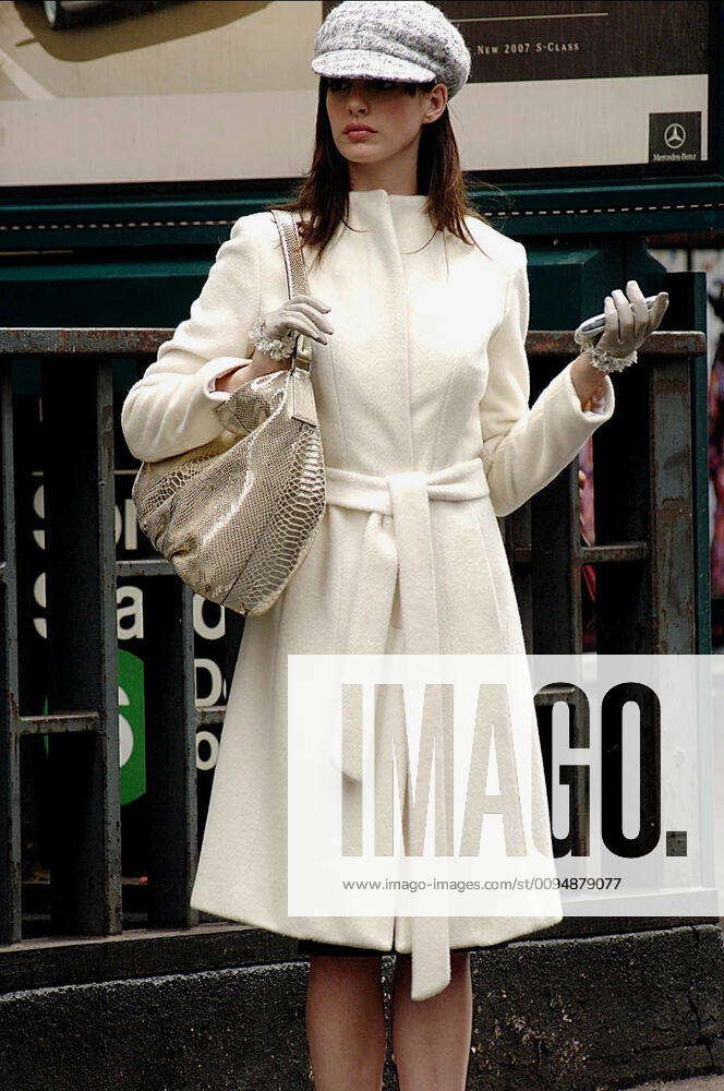 Anne Hathaway Characters: Andy Sachs Film: The Devil Wears  display picture 3