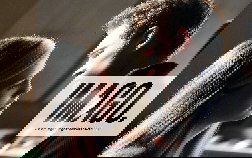 Anna Paquin & Shawn Ashmore Characters Marie & Bobby Drake Film XMen