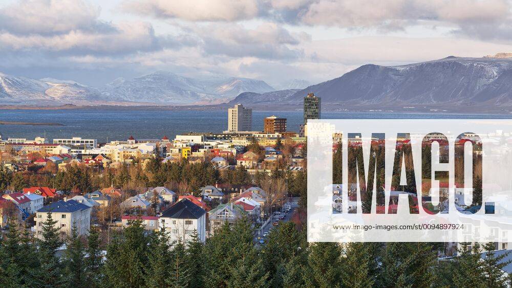 City view, Reykjavik and bay Faxaflói in the evening, Reykjavik