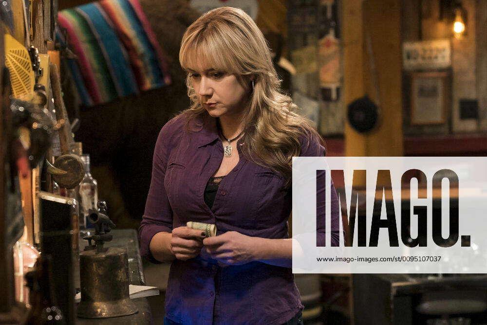 Megyn Price, The Ranch Season 3 - Part 6 Photo Credit: Saeed Adyani ...