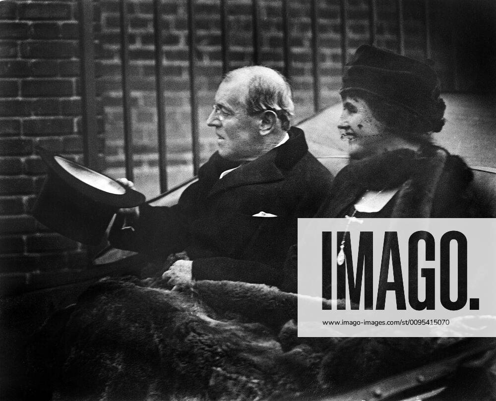 Former U S President Woodrow Wilson And 2nd Wife Edith Bolling Wilson