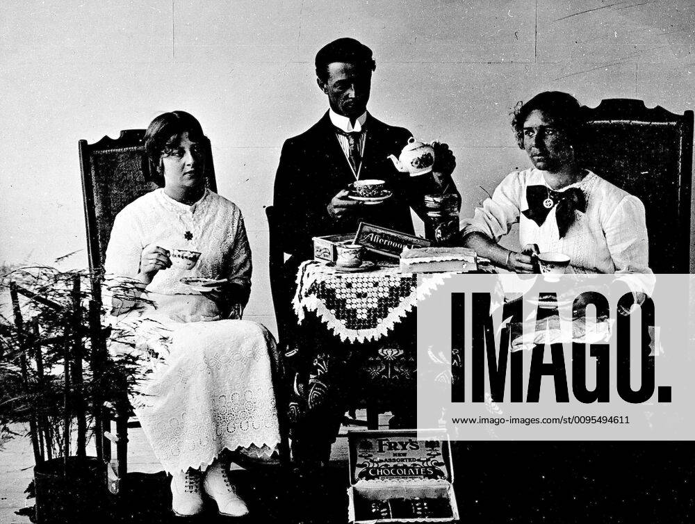 Negative - Queenscliff, Victoria, circa 1915, Two women and a man ...