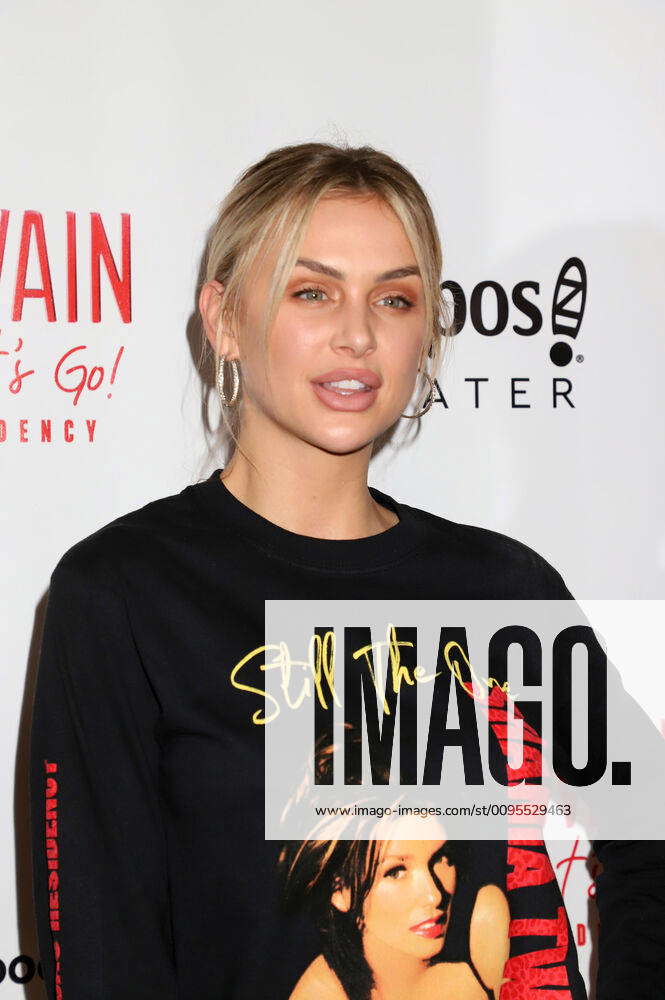 Shania Twain Let s Go! Residency Grand Opening - Las Vegas Lala Kent