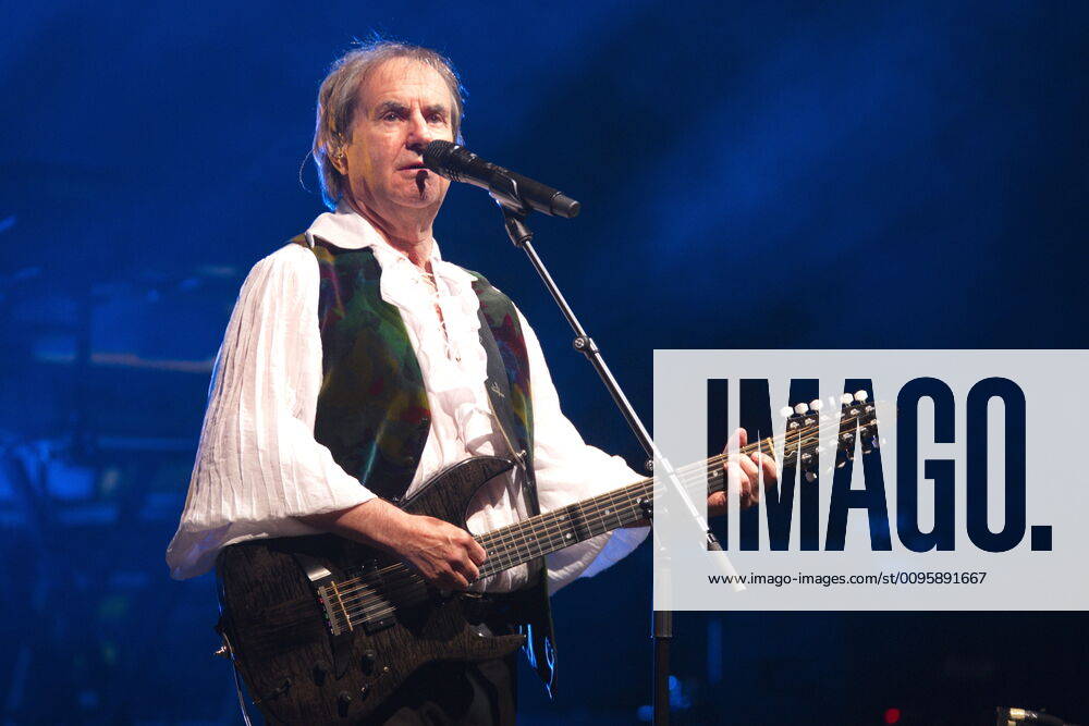 93 Chris de BURGH , Live two of his top albums will be played
