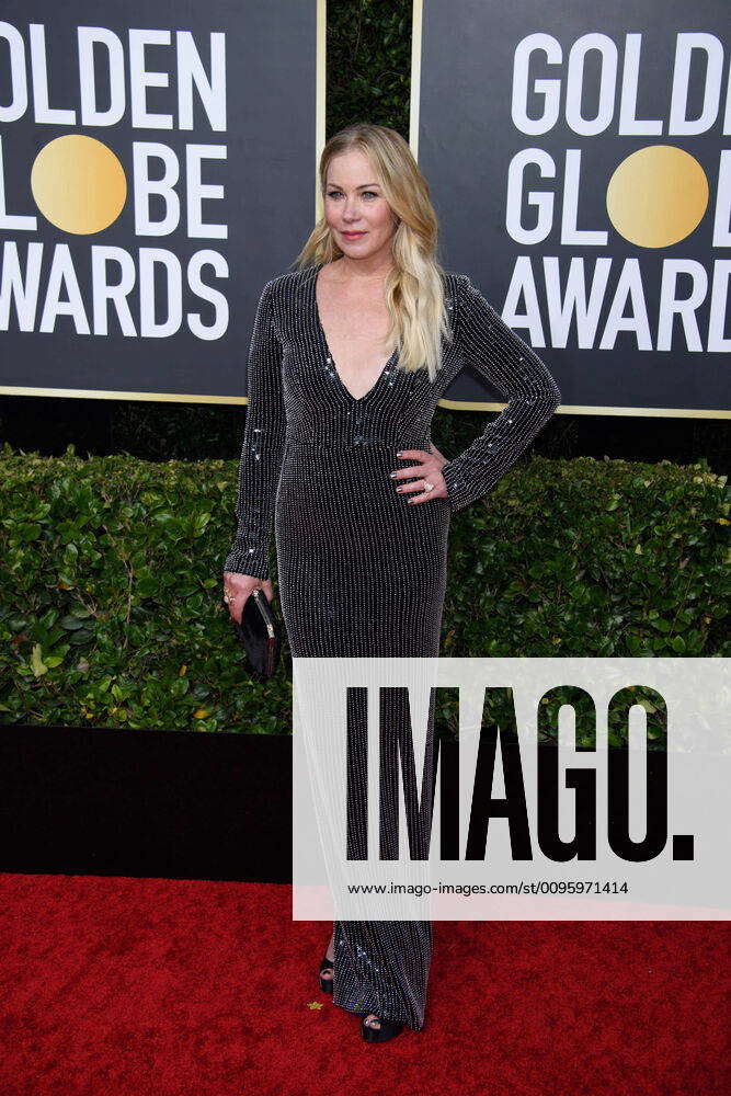 Nominee Christina Applegate Arrives At The 77th Annual Golden Globe ...