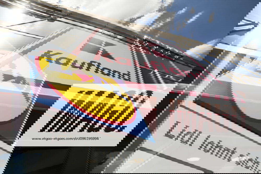 PHOTOMONTAGE Lidl and Kaufland