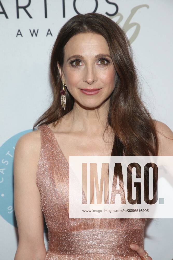 january-30-2020-la-united-states-of-america-marin-hinkle-arriving