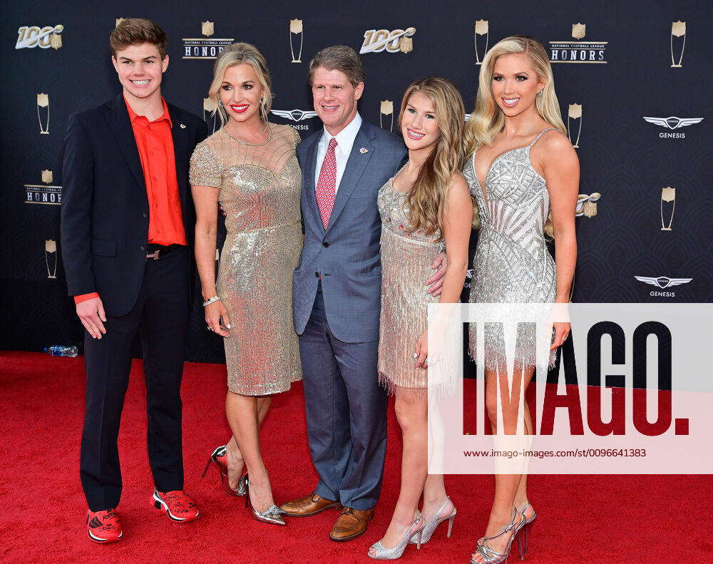 Kansas City Chiefs owner Clark Hunt and family arrive on the red carpet ...