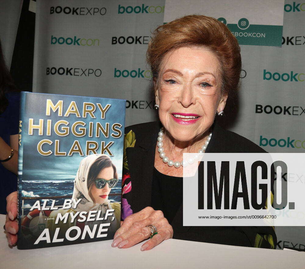 February 1, 2020: FILE: Mary Higgins Clark, The Bestselling Queen Of ...