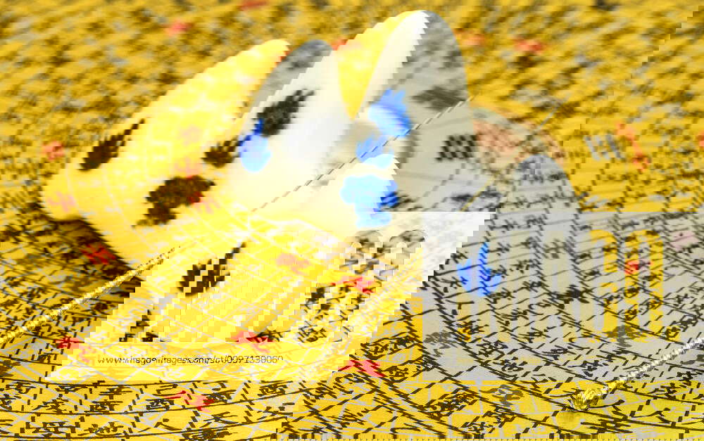 Acupuncture needle on Fengshui compass