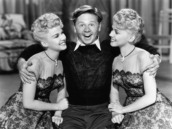 ANDY HARDY S BLONDE TROUBLE, Mickey Rooney, center, with Lee Wilde and ...