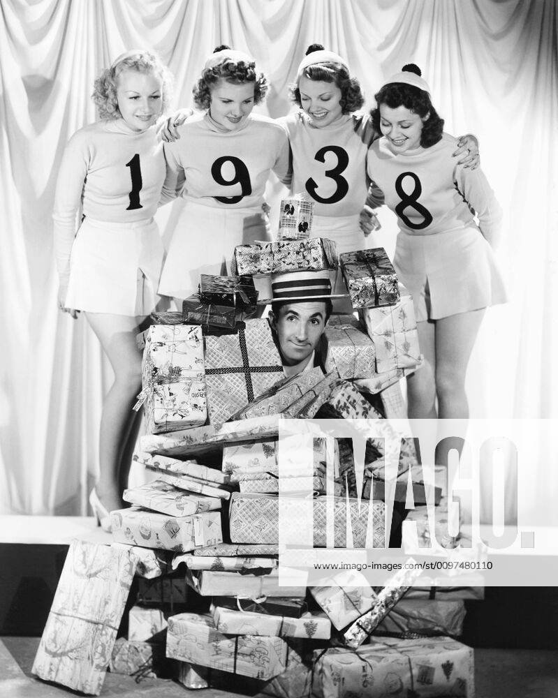 THE BIG BROADCAST OF 1938, Ben Blue, with starlets (from left ...