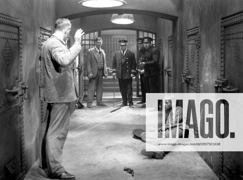 THE CRIMINAL CODE Boris Karloff Walter Huston De Witt Jennings 