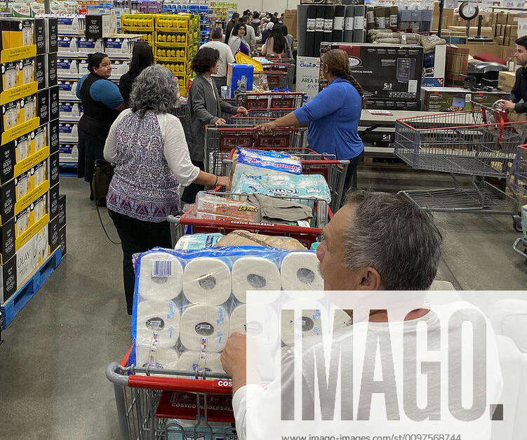 March 5, 2020, Glendale, California, USA Shoppers wait in long lines