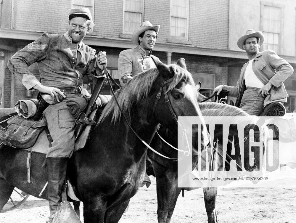 HORIZONS WEST, from left, James Arness, Rock Hudson, Robert Ryan, 1952  Courtesy Everett Collection