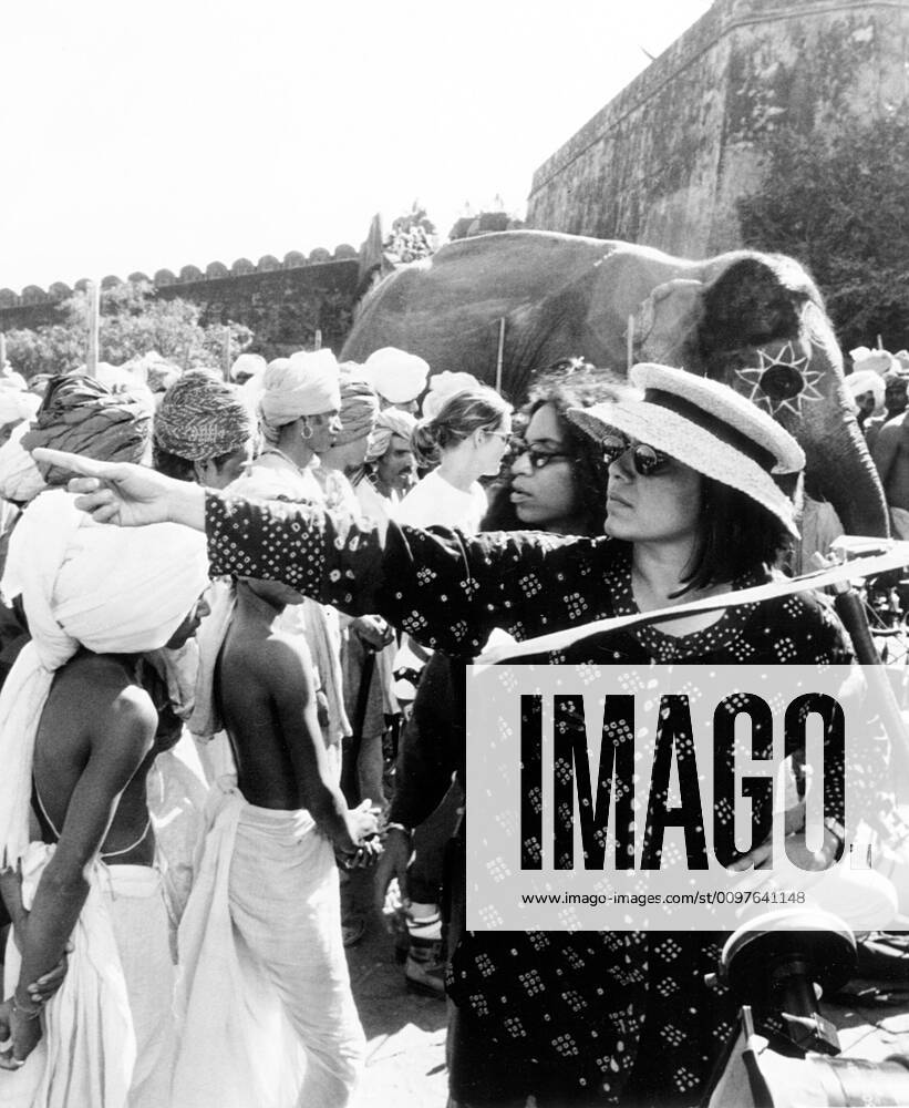 KAMA SUTRA A TALE OF LOVE, director Mira Nair on set, 1996. Trimark
