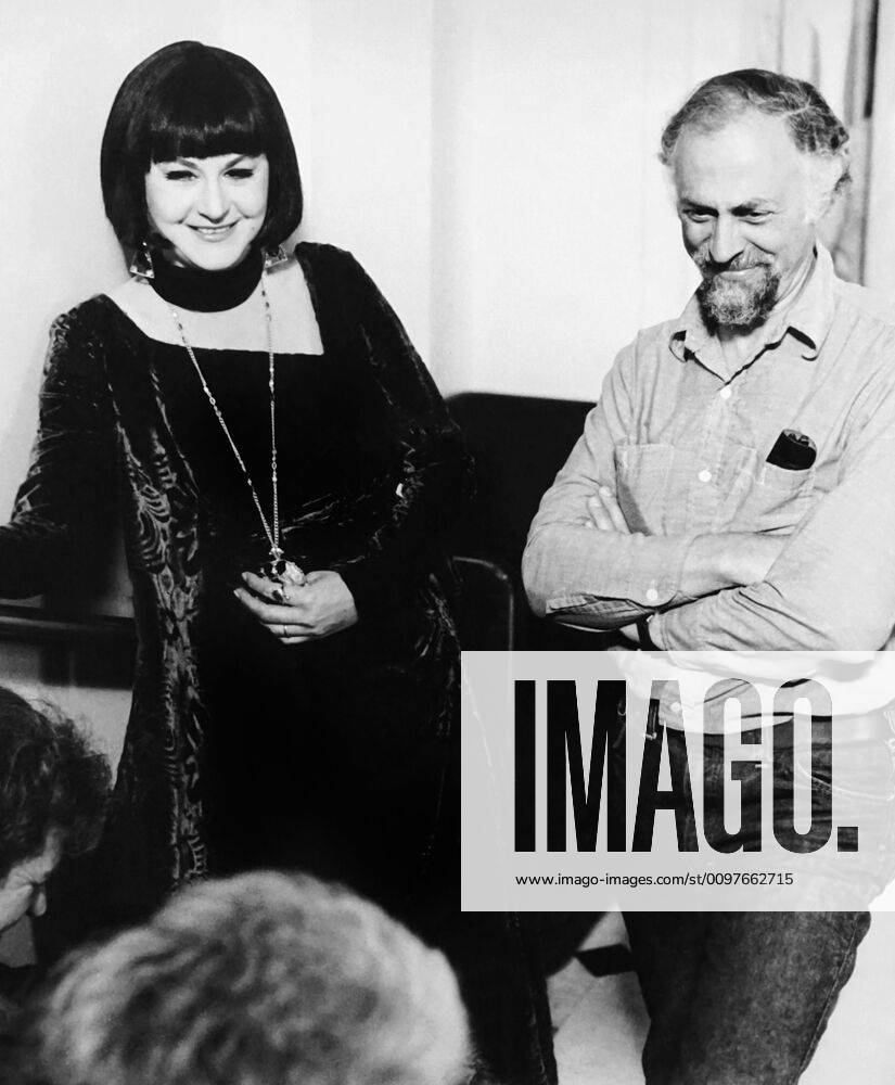 MAME, from left: Bea Arthur, director Gene Saks on set, 1974 Courtesy ...