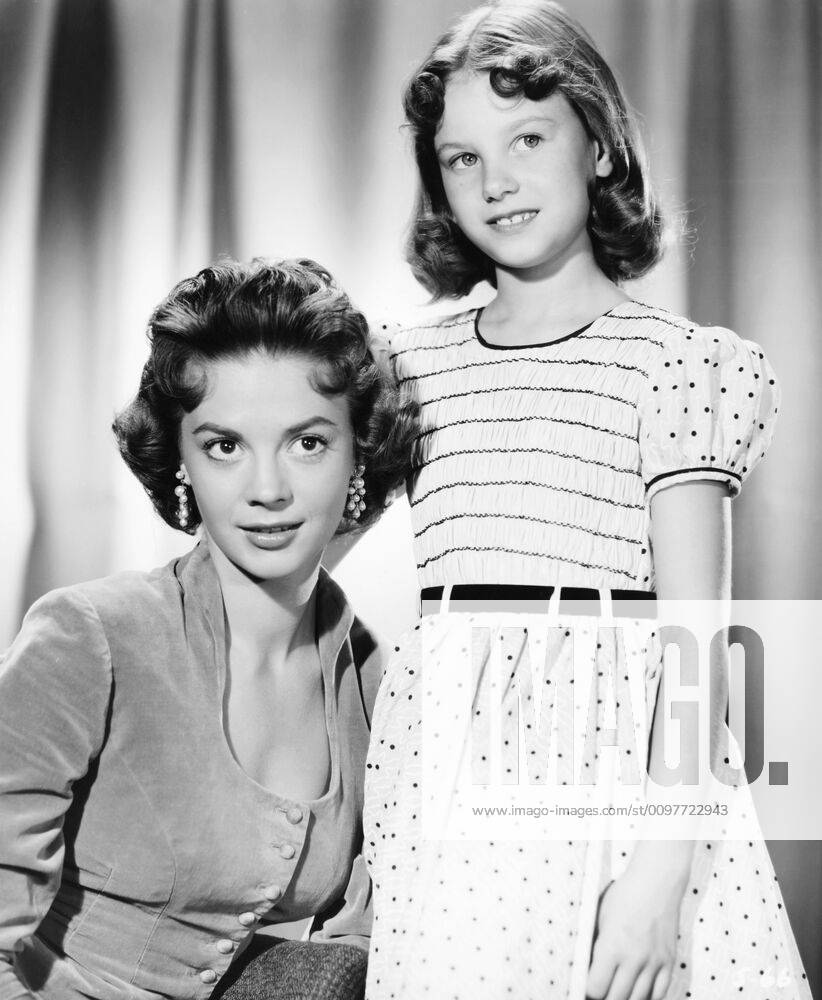 THE SEARCHERS, from left: Natalie Wood and her sister Lana Wood, publicity  sitting, 1956 Courtesy