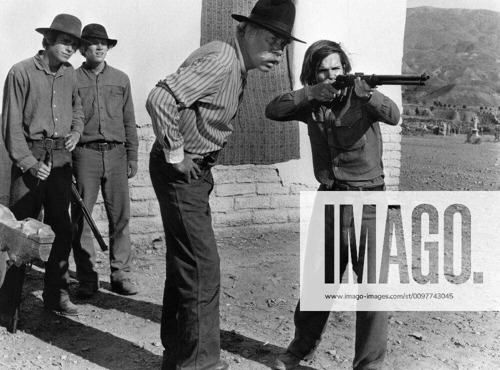 THE SPIKES GANG, Gary Grimes, Ron Howard (back), Lee Marvin