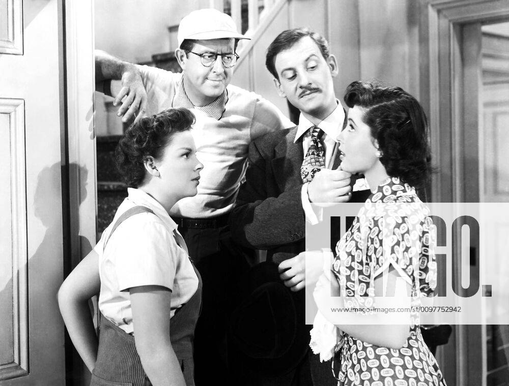 SUMMER STOCK, from left, Judy Garland, Phil Silvers, Hans Conried ...