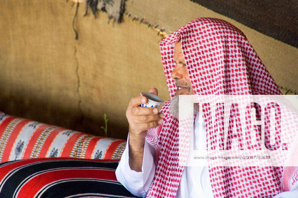 senior-adult-drinking-tea-in-al-qassim-province-saudi-arabia