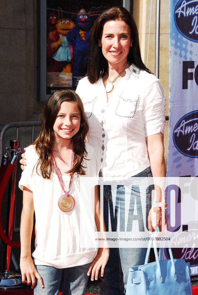 Mimi Rogers and Daughter at the American Idol Season 5 Finale ...