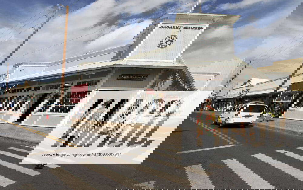 Nagasako building. Sargent s fine art. Shops in Lahaina center, Maui