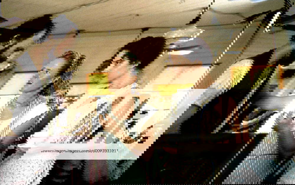 FRIED GREEN TOMATOES, director Jon Mary Stuart Masterson, Mary