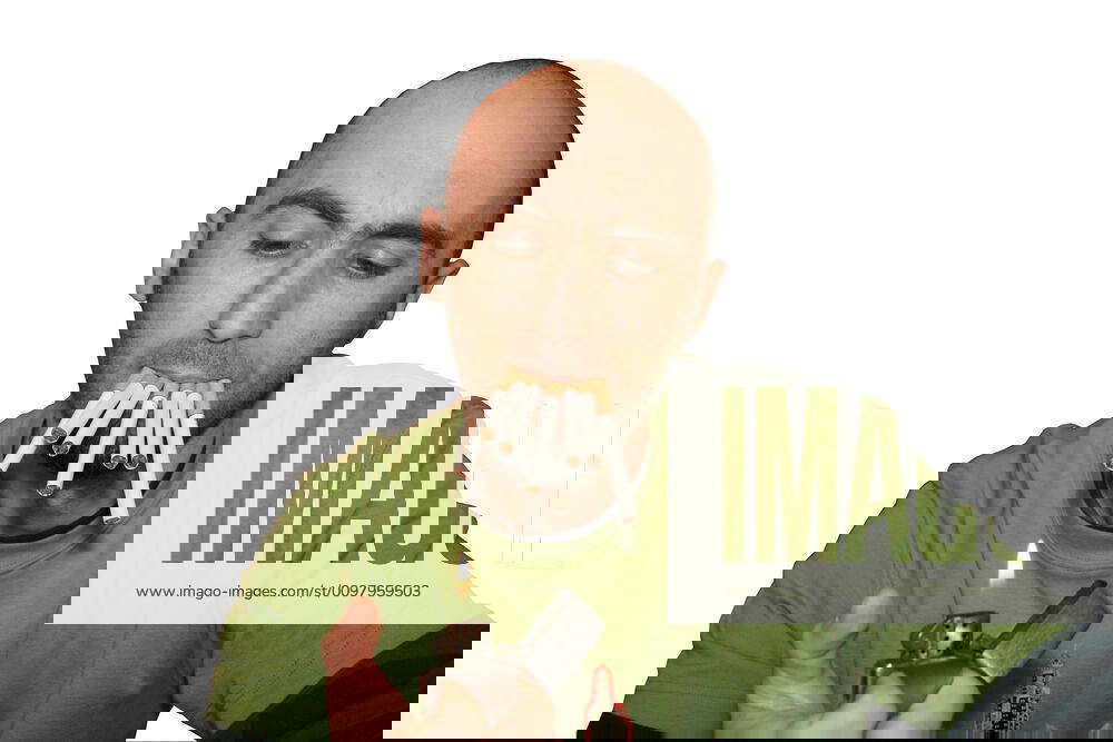 Smoker a close image with a silly man smoking a lot of cigarettes Y