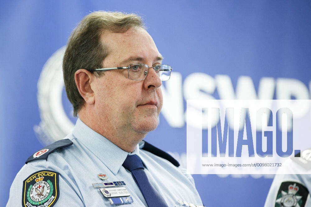 AFP TERROR ARREST PRESSER, NSW Police Assistant commissioner Mark