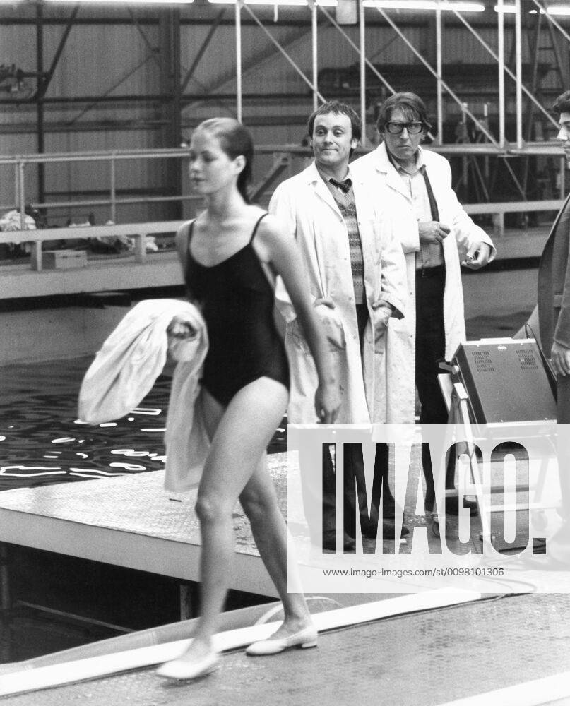 LOCAL HERO, Jenny Seagrove, Alex Norton, Rikki Fulton, 1983, Warner  Brothers courtesy Everett