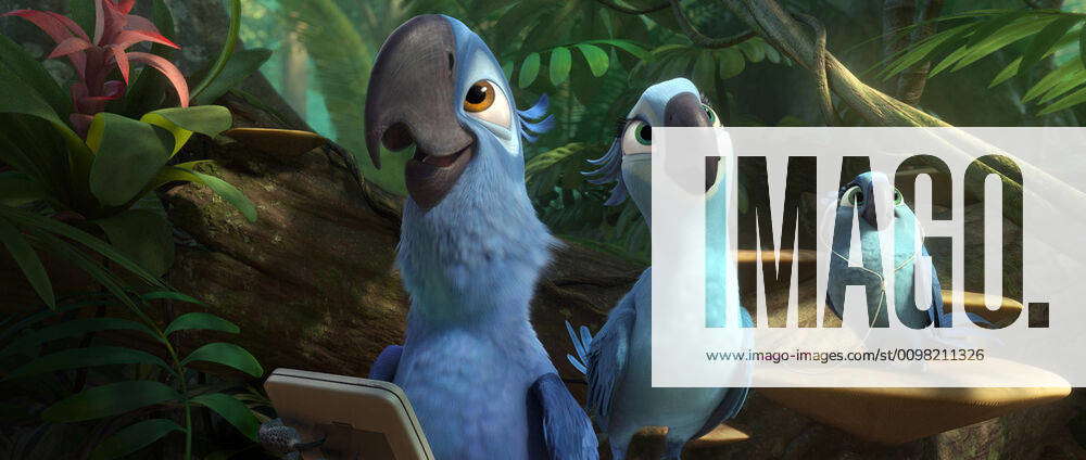 RIO 2, l-r: Blu (voice: Jesse Eisenberg), Jewel (voice: Anne Hathaway ...