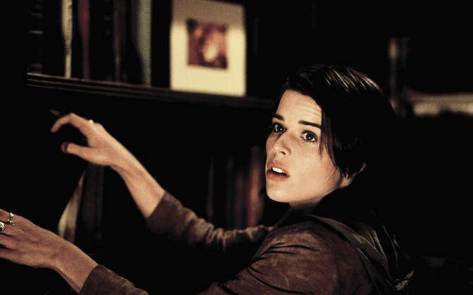 SCREAM 2, Neve Campbell, 1997, Dimension Films courtesy Everett ...