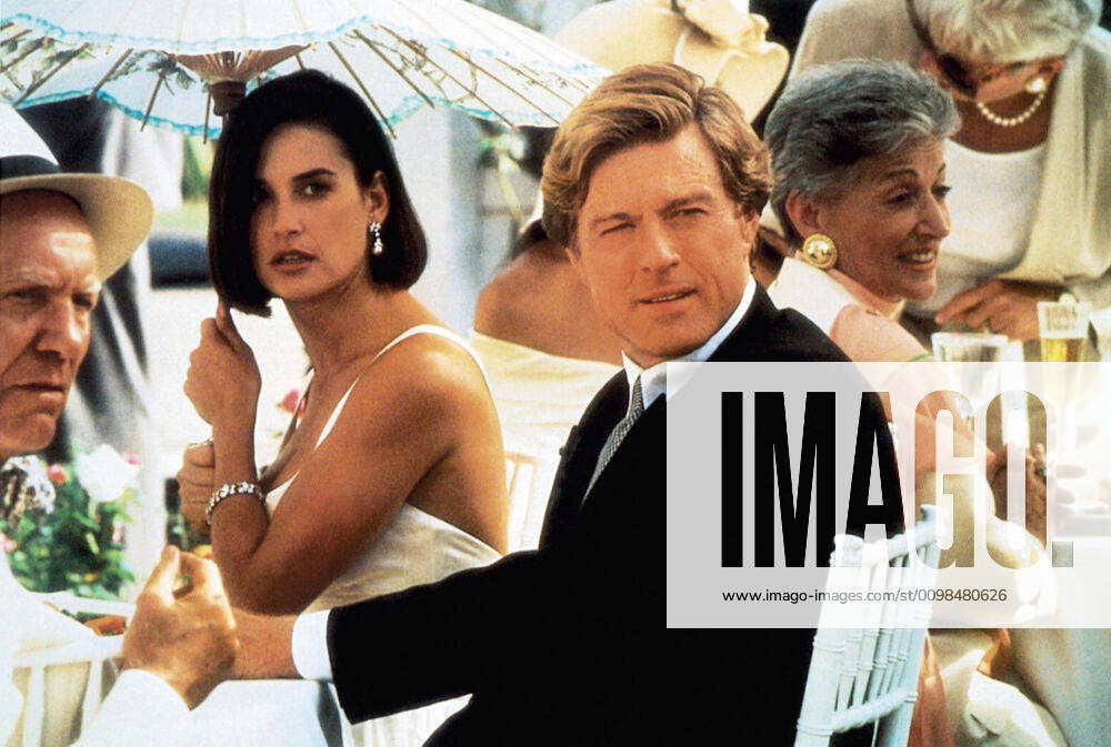 INDECENT PROPOSAL Demi Moore umbrella Robert Redford black jacket 1993 Paramount courtesy