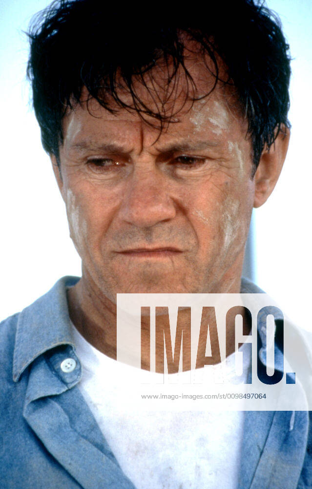 Fine Line Features HEAD ABOVE WATER, Harvey Keitel, 1996, Fine Line Features courtesy ...