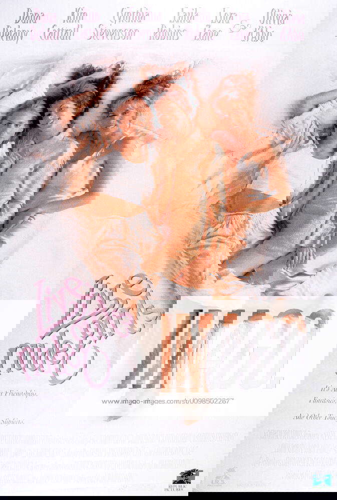 LIVE NUDE GIRLS, from left: Olivia D Abo, Kim Cattrall, Dana Delany