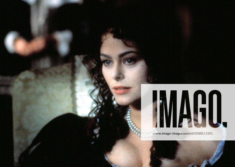 Restoration Polly Walker 1995 Miramax Courtesy Everett Collection Achtung Aufnahmedatum 8744