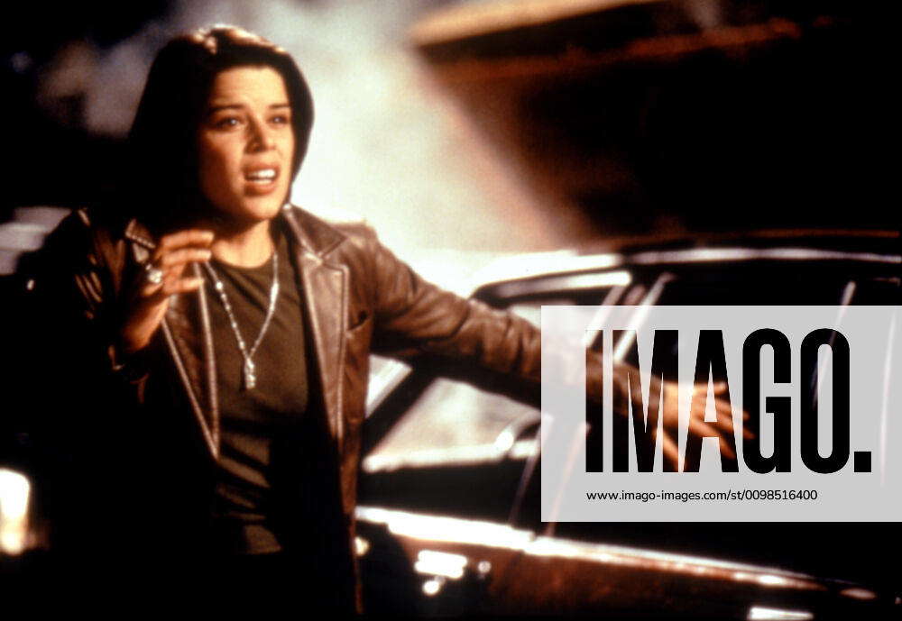 SCREAM 2, Neve Campbell, 1997, Dimension Films courtesy Everett ...