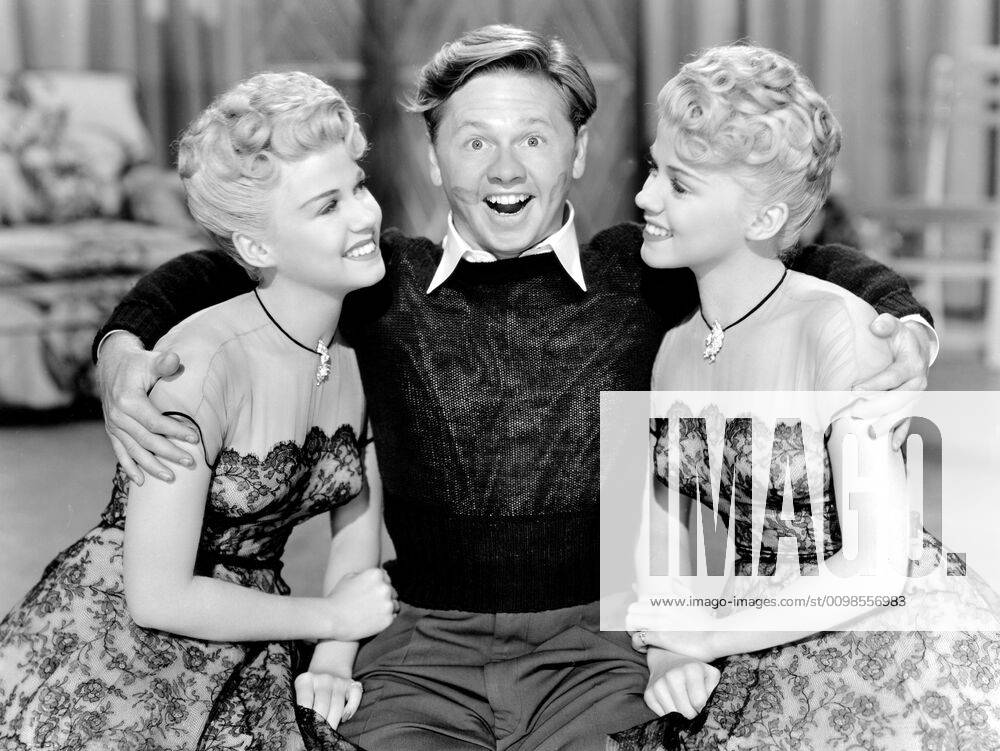 ANDY HARDY S BLONDE TROUBLE, Lyn Wilde, Mickey Rooney, Lee Wilde, 1944 ...