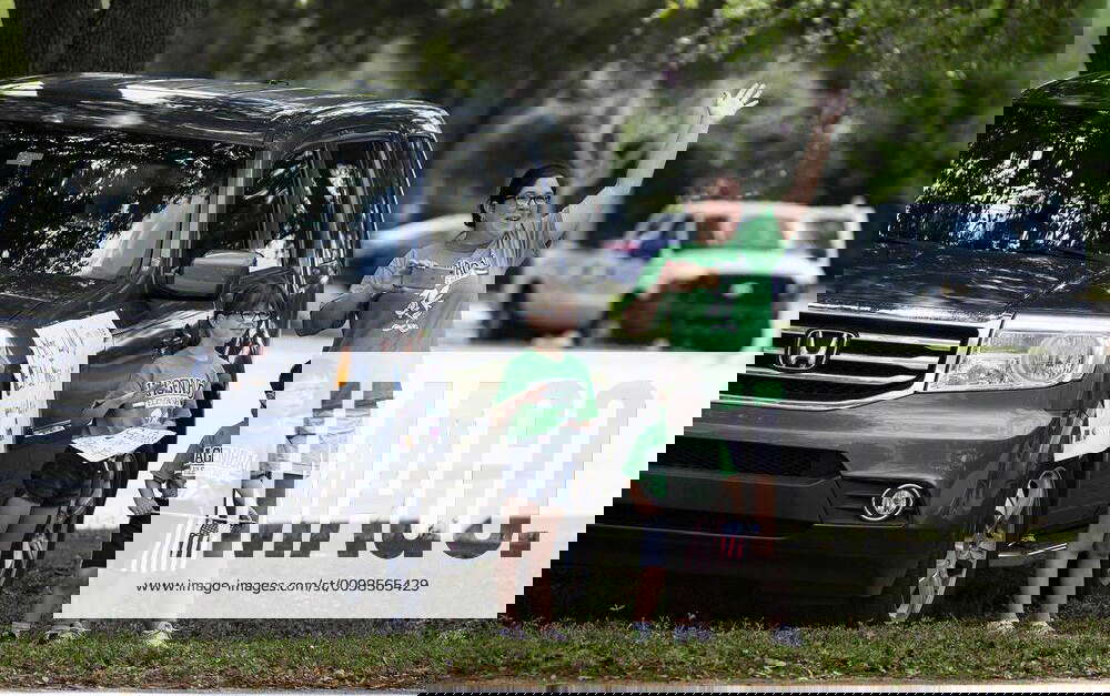 March 25, 2020, Boynton Beach, Florida, USA Students and parents of