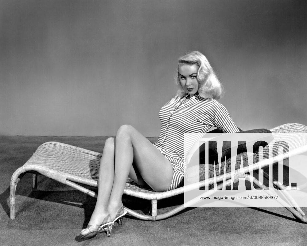 HOT SHOTS, Joi Lansing, 1956. Courtesy Everett Collection !ACHTUNG  AUFNAHMEDATUM GESCHÄTZT