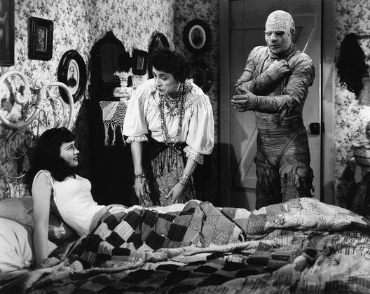 THE MUMMY S CURSE, from left, Virginia Christine, Ann Codee, Lon Chaney ...