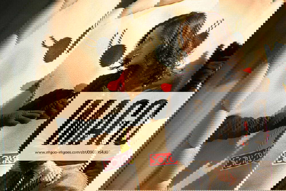 DON T LOOK DOWN, (aka NO MIRES PARA ABAJO), Antonella Costa, 2008