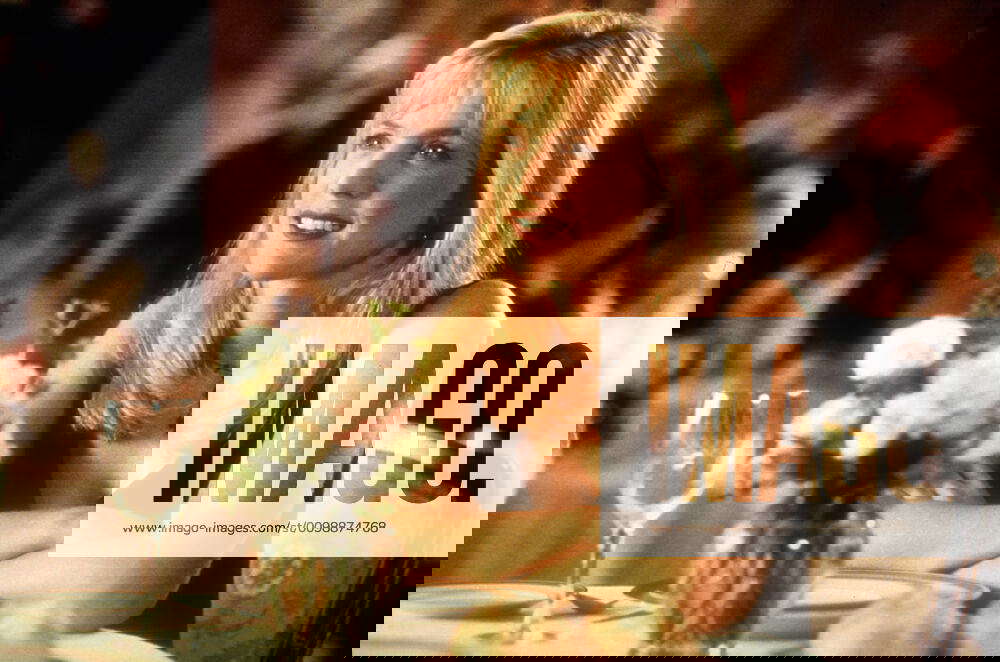 CHAIRMAN OF THE BOARD, Courtney ThorneSmith, 1998 Trimark Pictures Courtesy Everett Collection