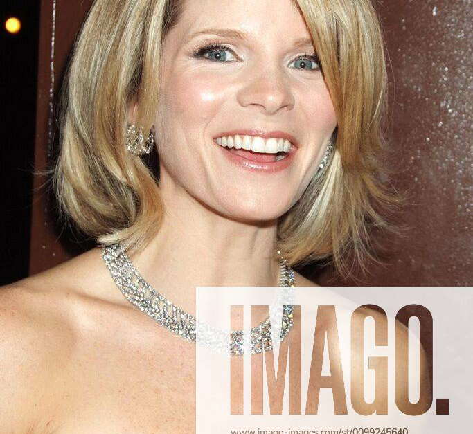 kelli-o-hara-in-attendance-for-53rd-annual-drama-desk-awards-ceremony