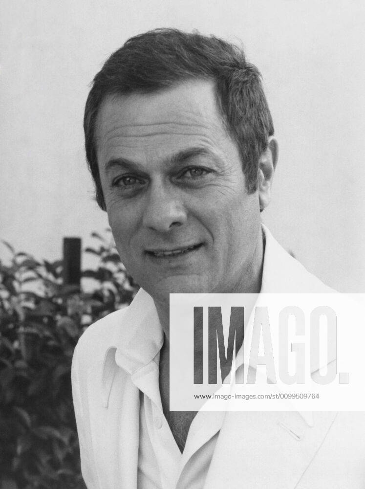 THE BIG RIPOFF, Tony Curtis, 1975 Courtesy Everett Collection !ACHTUNG