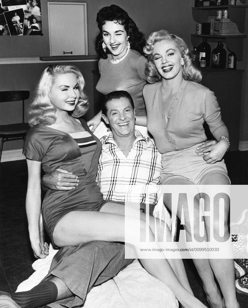 the-bob-cummings-show-aka-love-that-bob-robert-cummings-seated